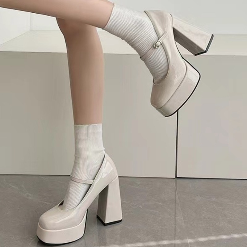 Damskie buty na grubym obcasie – Home Office Head recenzja i cena